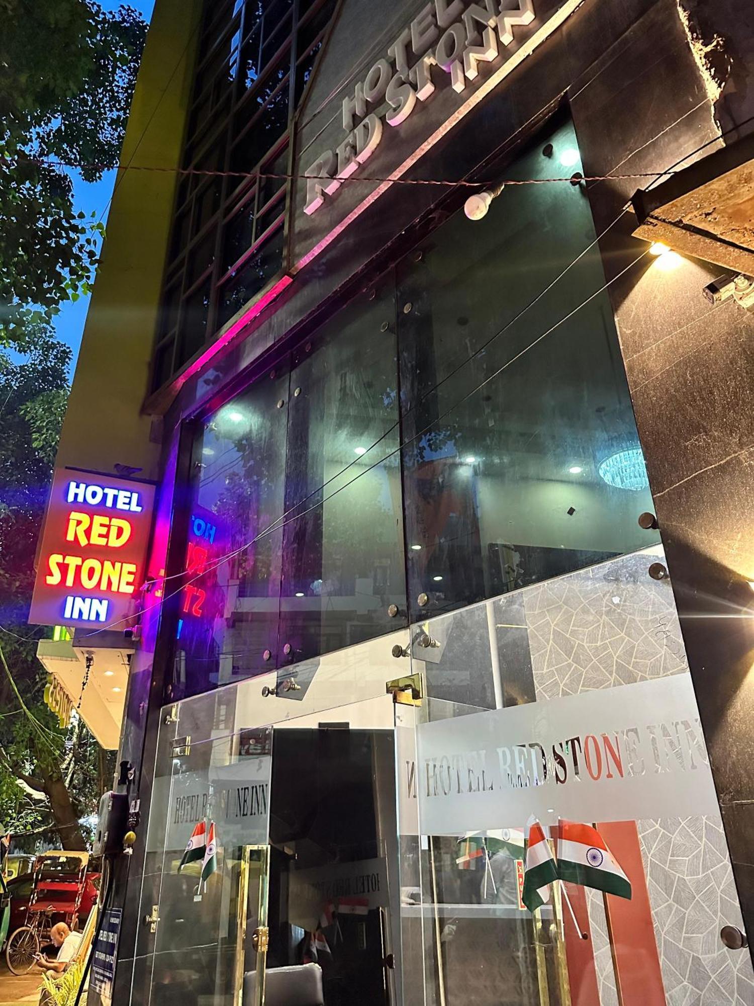 Hotel Red Stone Inn - Near New Delhi Railway Station - Paharganj Buitenkant foto